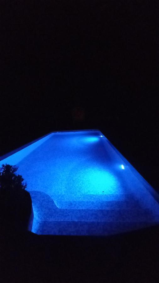 La Roulotte A Juju Villa Le Bosc  Екстериор снимка